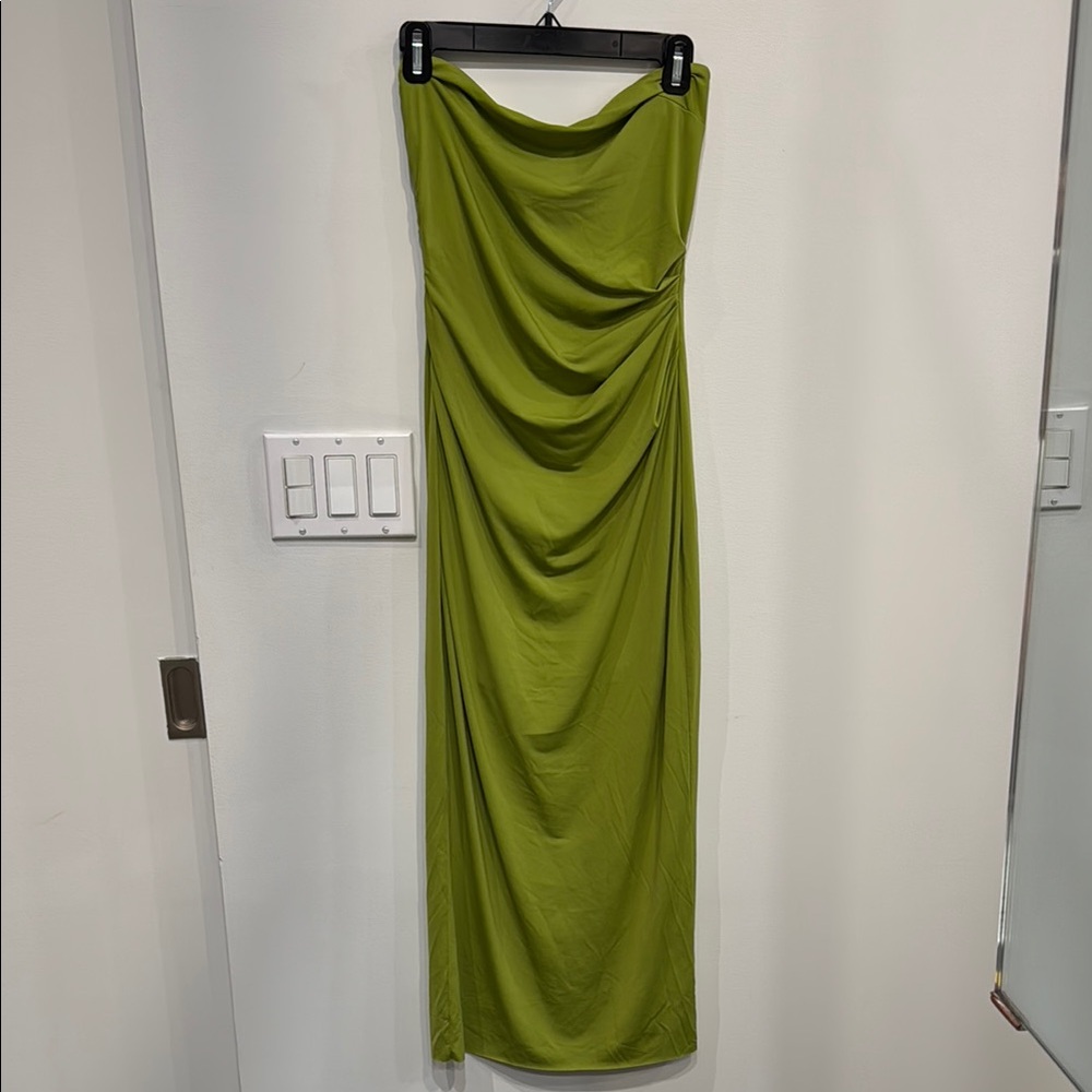 Elegant Green Strapless Dress
